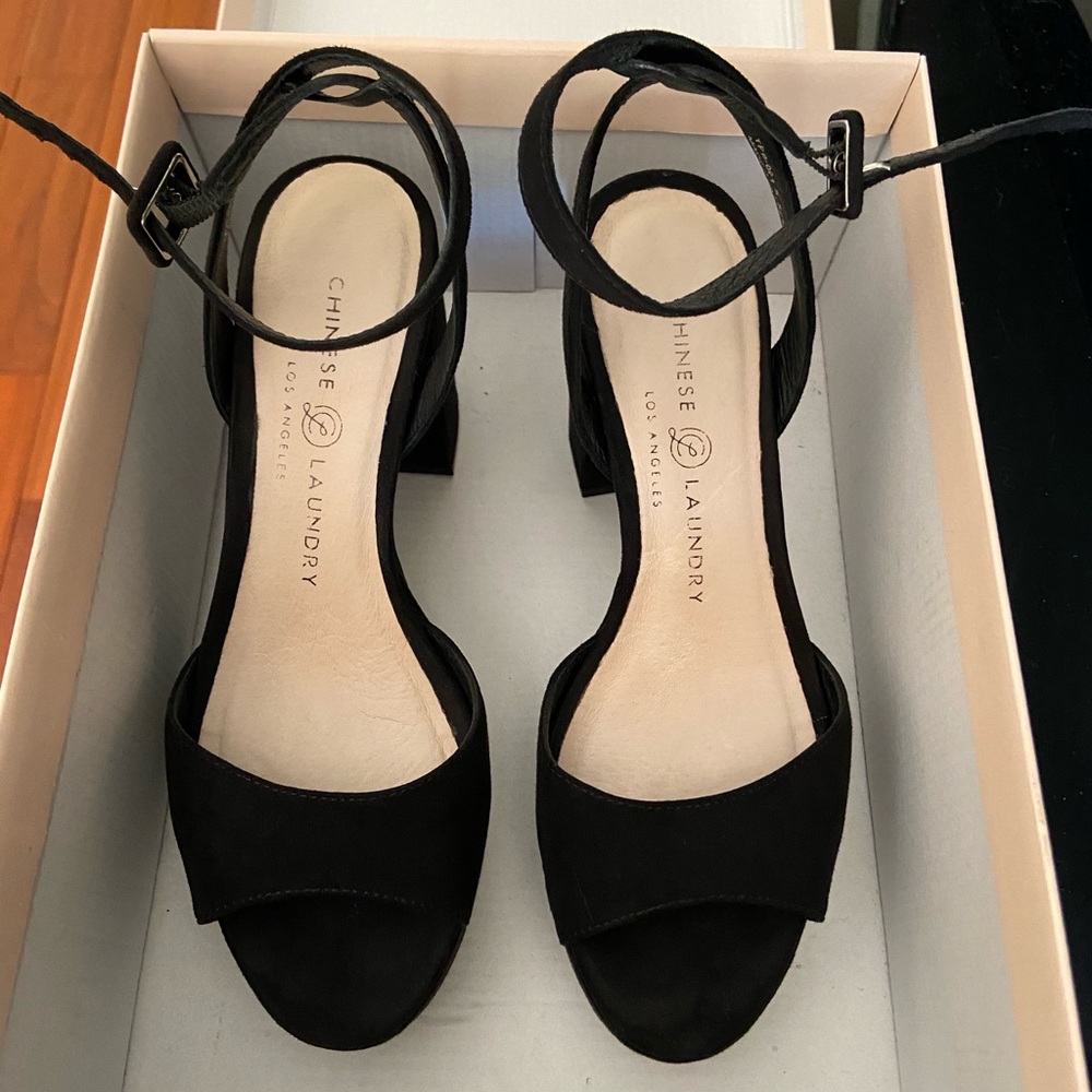 Chinese Laundry Theresa Platform Sandal